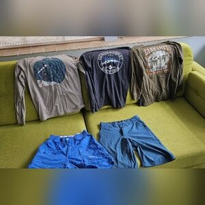 Diffrent sourhern brands  cafhartt southern shirt reel legends and aftco